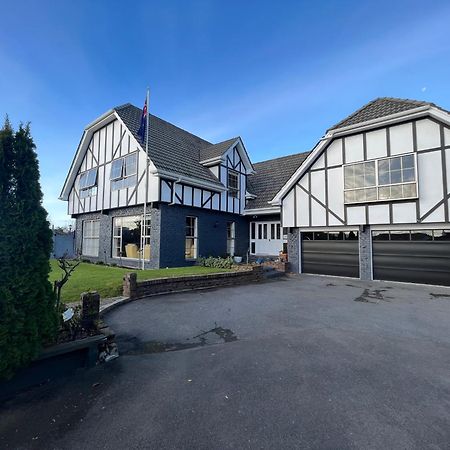Tudor Manor Bed & Breakfast Paraparaumu Ngoại thất bức ảnh