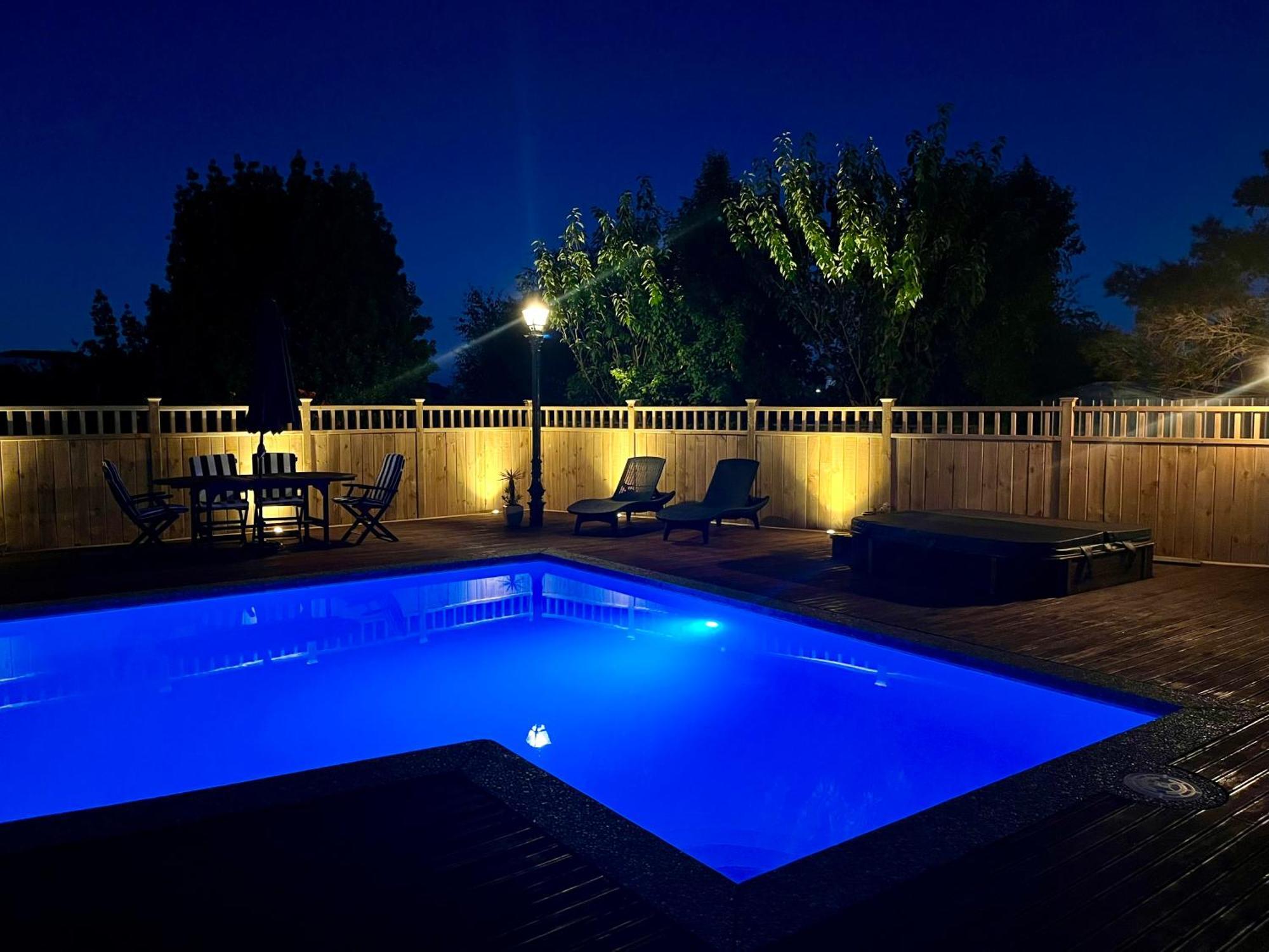 Tudor Manor Bed & Breakfast Paraparaumu Ngoại thất bức ảnh
