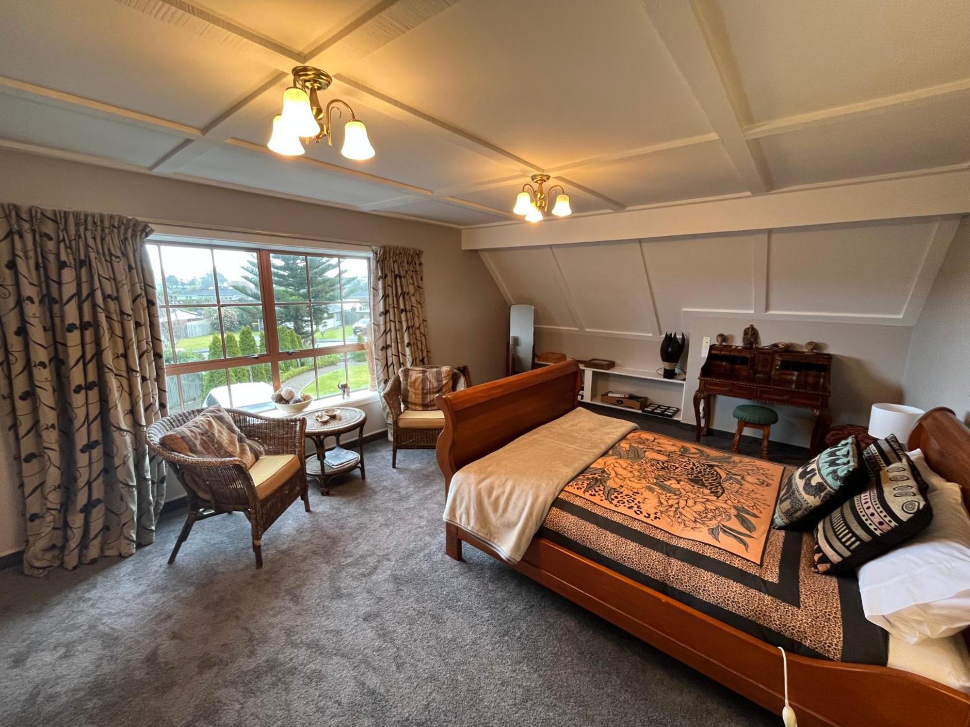 Tudor Manor Bed & Breakfast Paraparaumu Ngoại thất bức ảnh