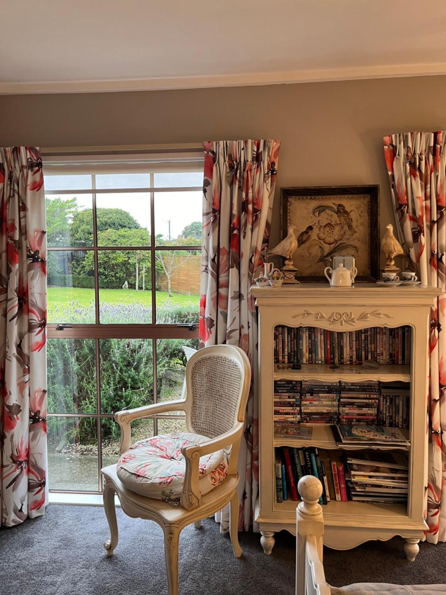 Tudor Manor Bed & Breakfast Paraparaumu Ngoại thất bức ảnh