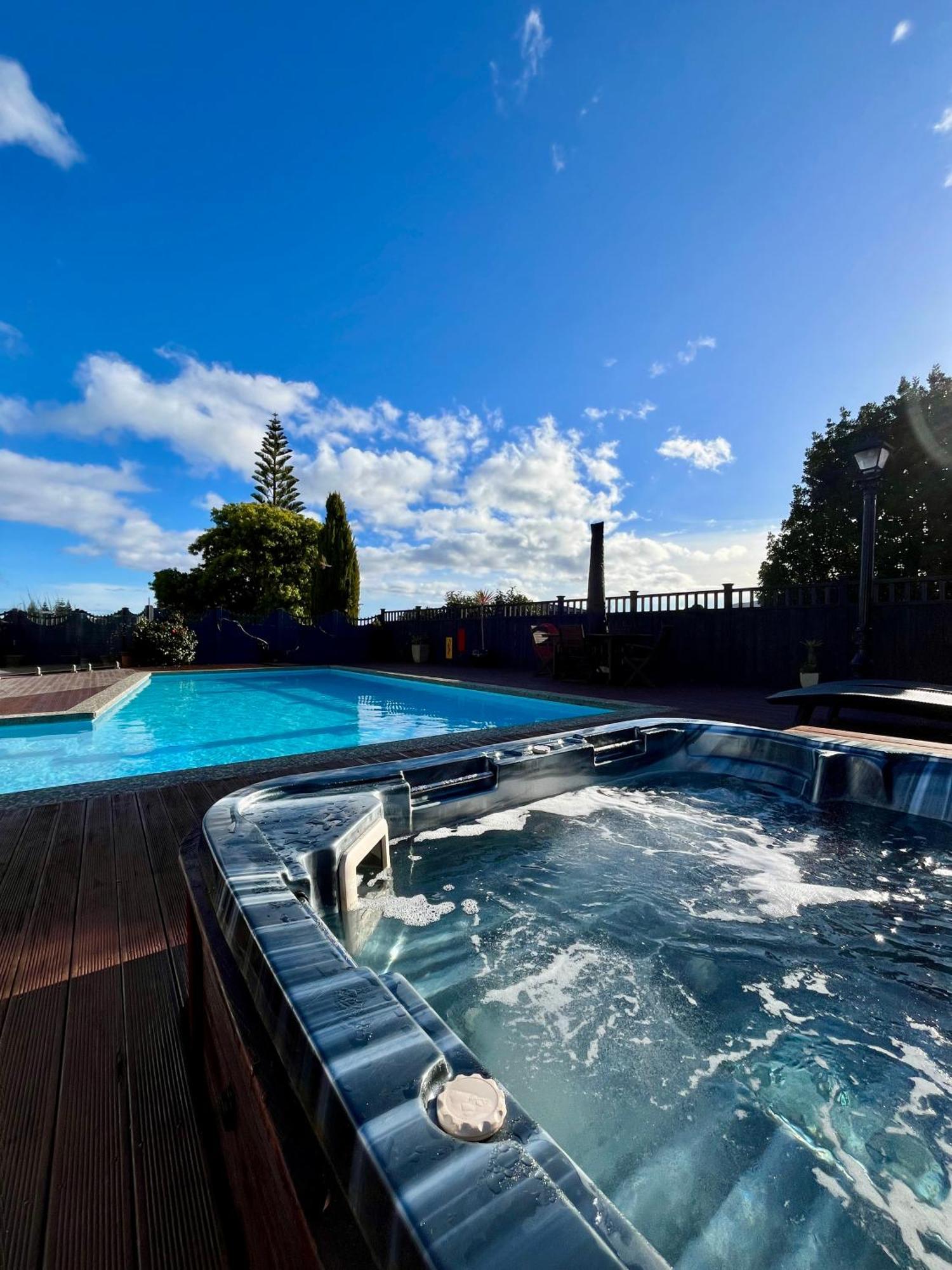 Tudor Manor Bed & Breakfast Paraparaumu Ngoại thất bức ảnh