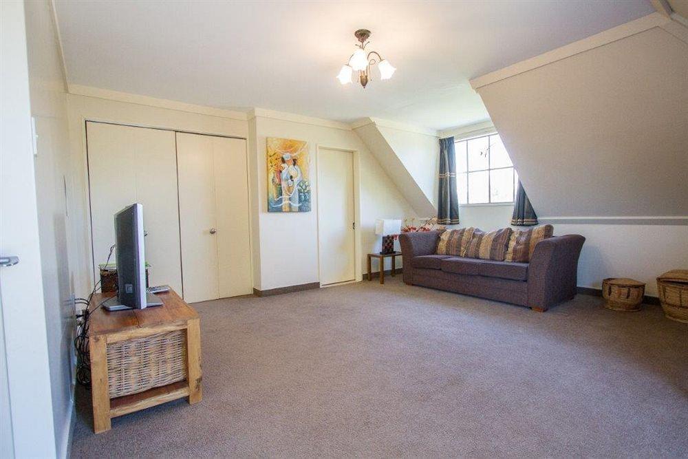 Tudor Manor Bed & Breakfast Paraparaumu Ngoại thất bức ảnh