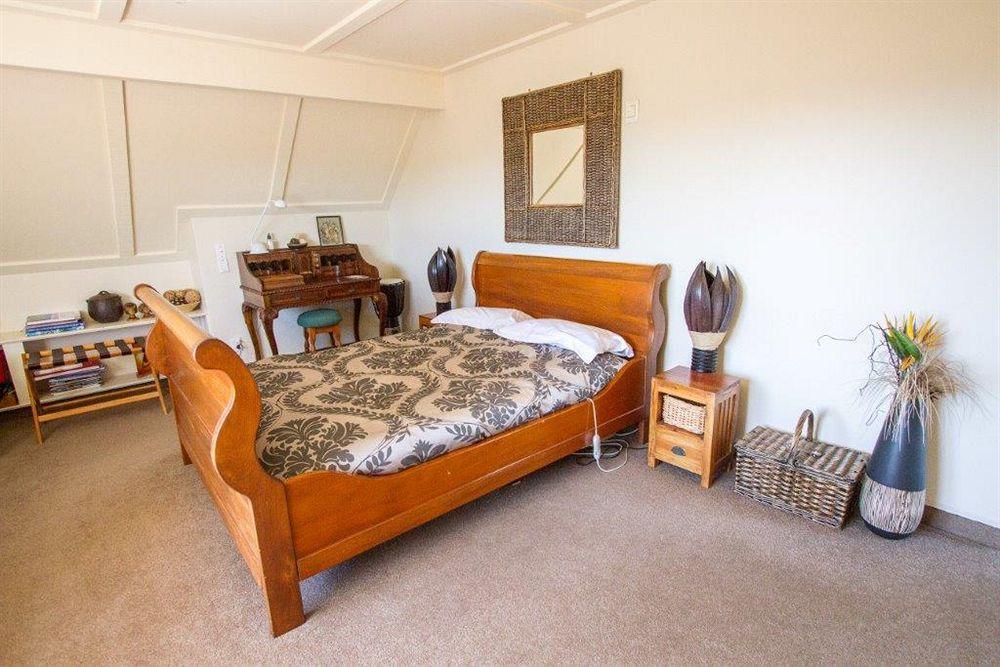 Tudor Manor Bed & Breakfast Paraparaumu Ngoại thất bức ảnh