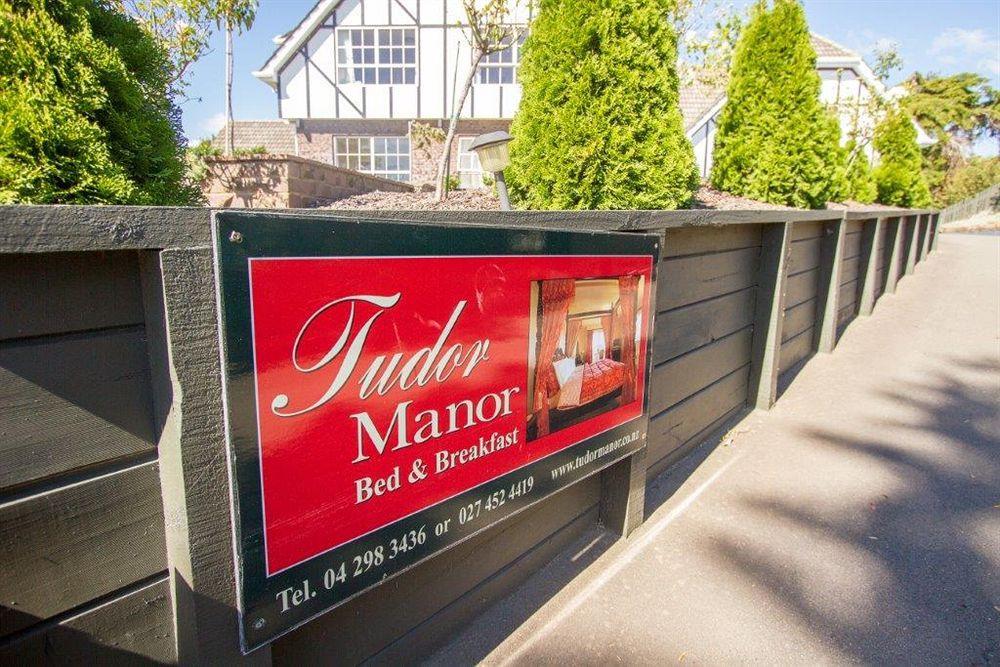 Tudor Manor Bed & Breakfast Paraparaumu Ngoại thất bức ảnh